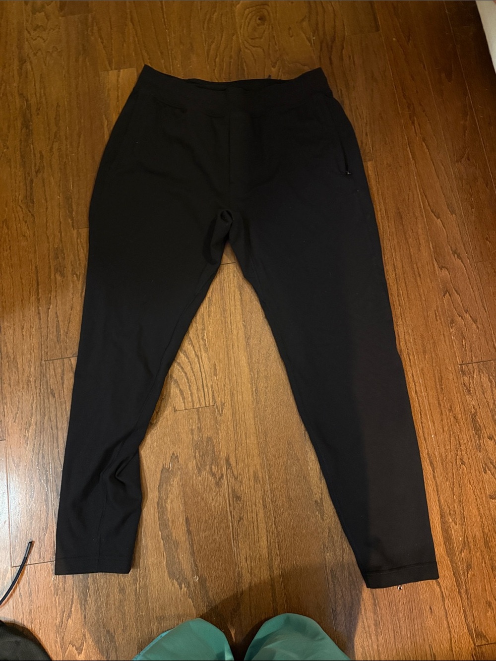 lululemon athletica Men's Black Slim Jogger Pants